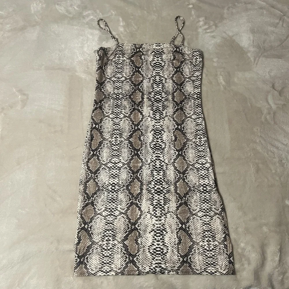 NWT Floerns Snakeskin Print Bodycon Dress Spaghetti Strap Sexy Size M
